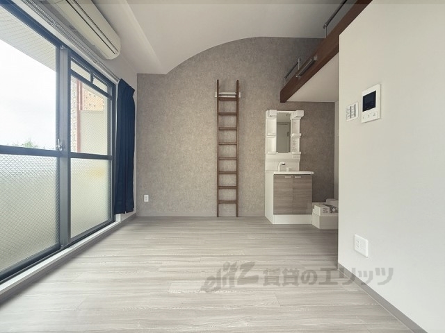 居室・リビング　居室