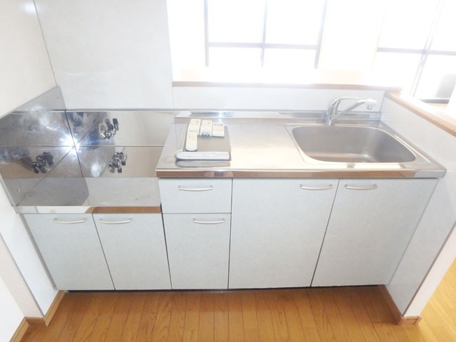 キッチン　（イメージ）