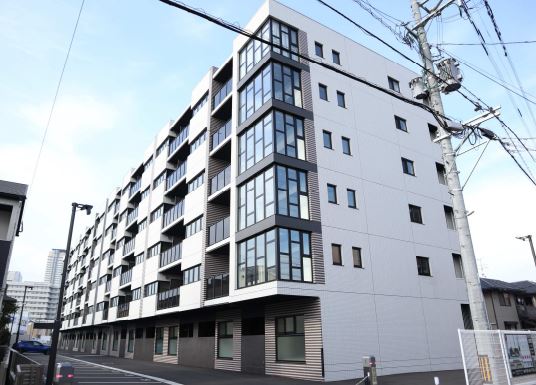 建物外観　落ち着いた雰囲気の外観です