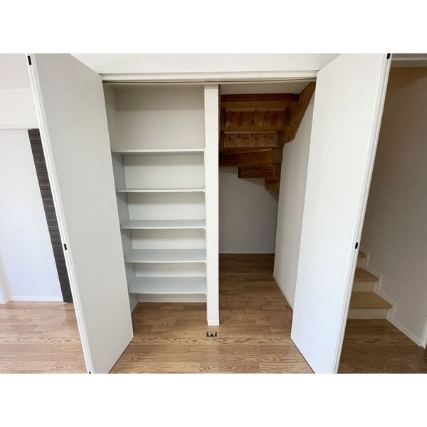 収納　衣類の収納に便利なクローゼットが付いています！