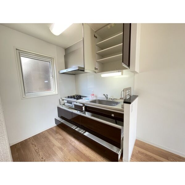 キッチン　使い勝手の良さそうなキッチンです♪