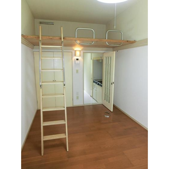 その他部屋・スペース　明るい色調の室内です