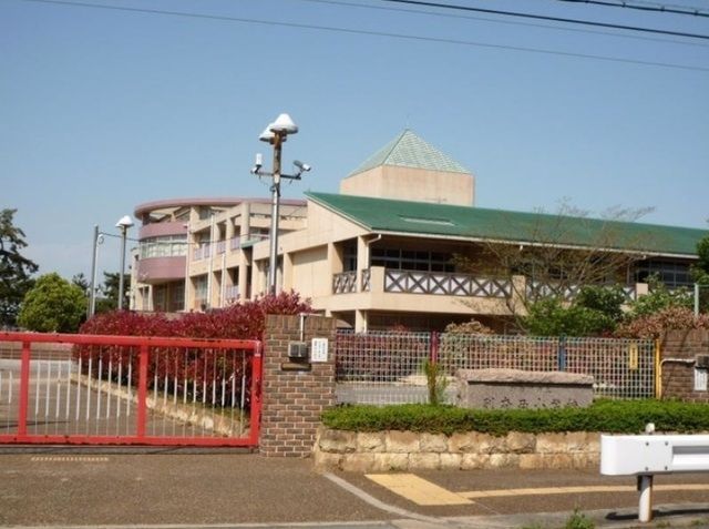 小学校　別府西小学校（小学校）まで500m