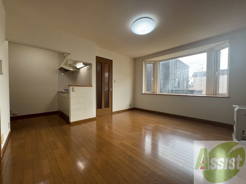 居室・リビング　広くてキレイなお部屋が広がっていて、充実した生活が送れそう。