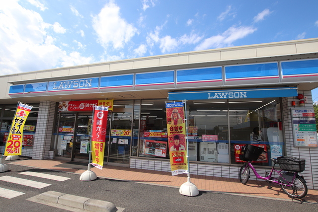 コンビニ　ローソン　八王子川口町店（コンビニ）まで240m