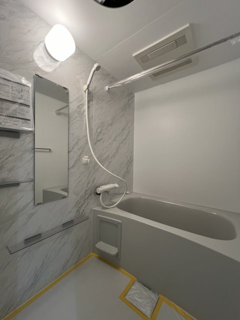 バス・シャワールーム　同物件別号室の写真です。