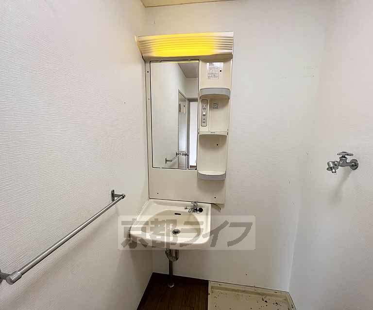 洗面設備　歯磨きはこちらで