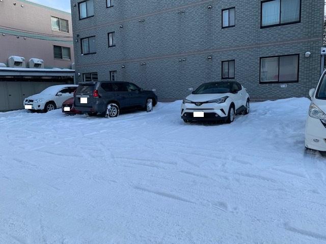 駐車場　駐車場