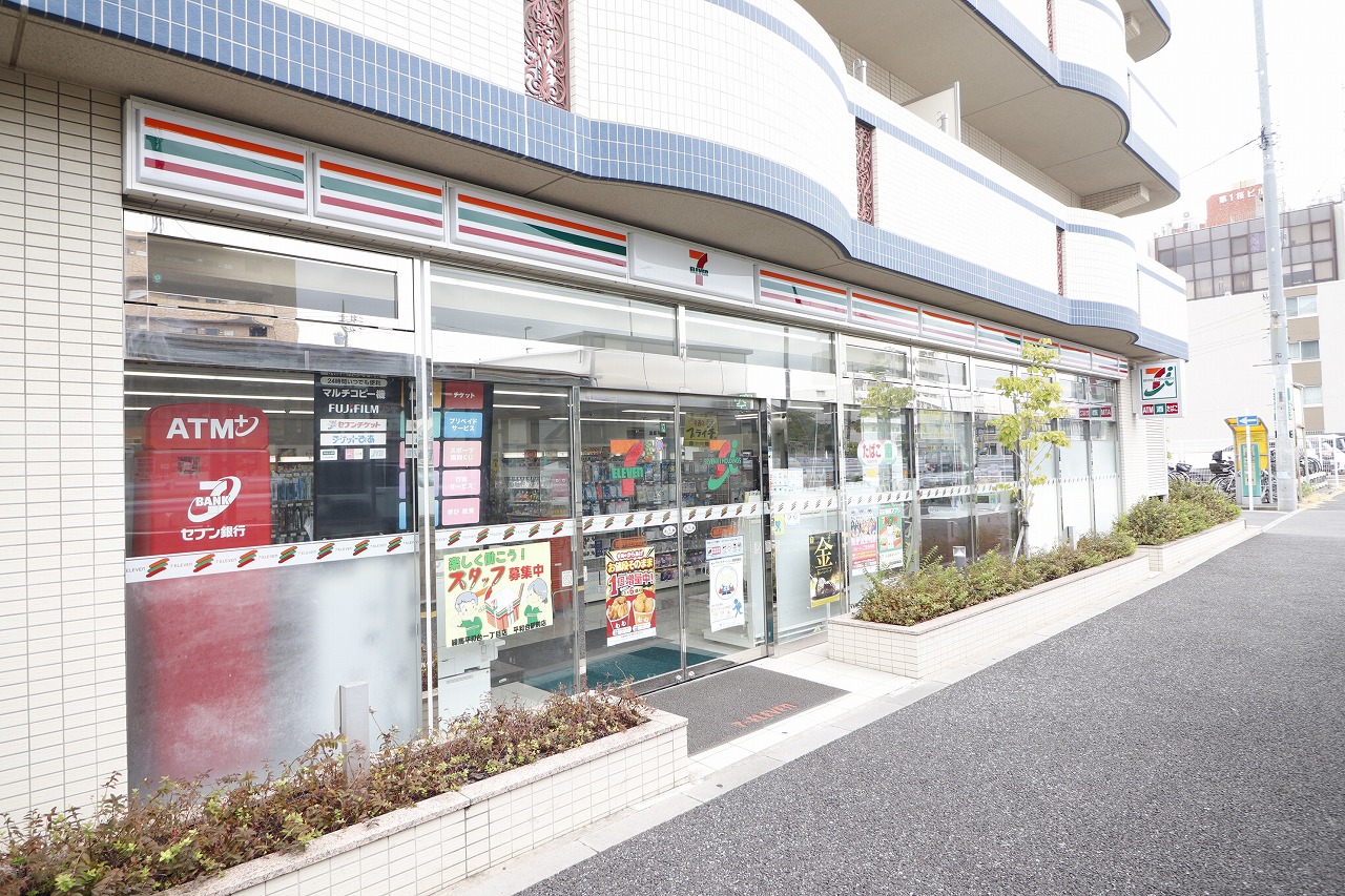 コンビニ　セブンイレブン（コンビニ）まで415m