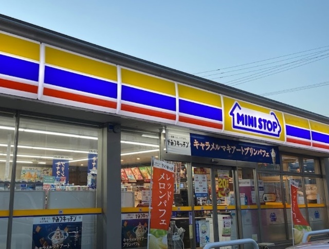 コンビニ　ミニストップ岡崎大門店（コンビニ）まで673m