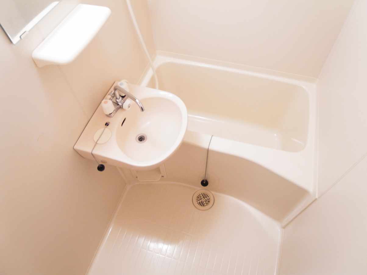 バス・シャワールーム　同タイプ参考写真です。