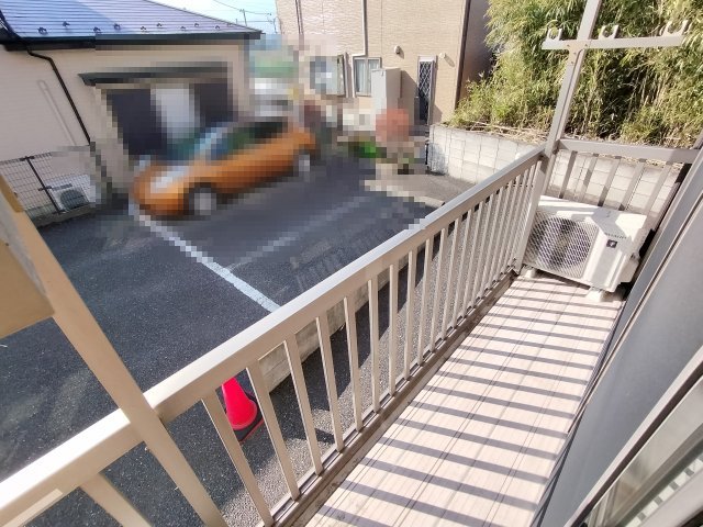 バルコニー　陽当たり良好なバルコニーです