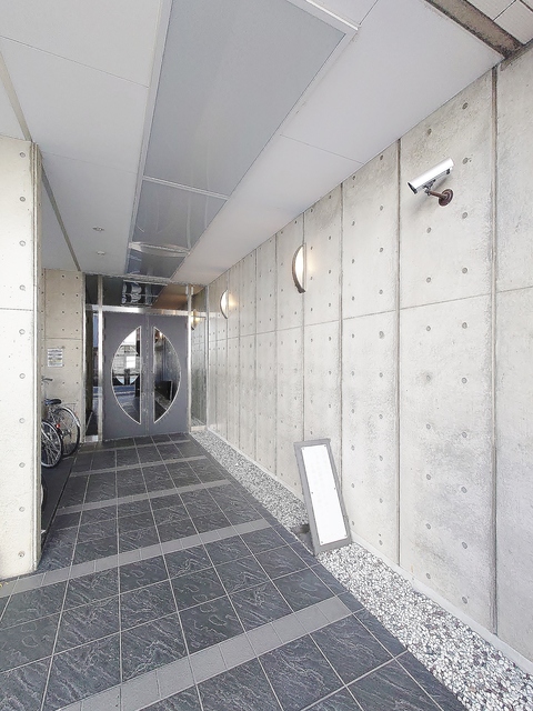 エントランス　オートロック完備