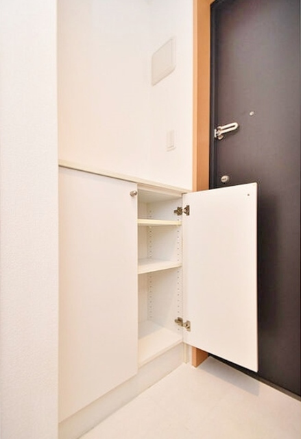 玄関　シューズボックス