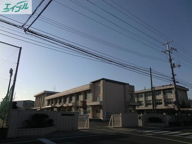 中学校　岡山市立御南中学校（中学校）まで434m