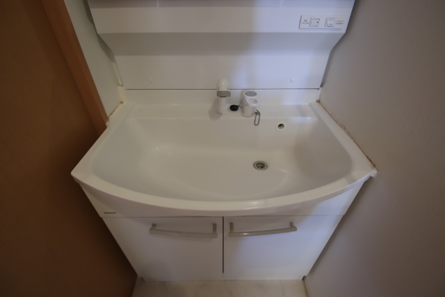 洗面設備　※別室の参考写真の為、現況優先です。