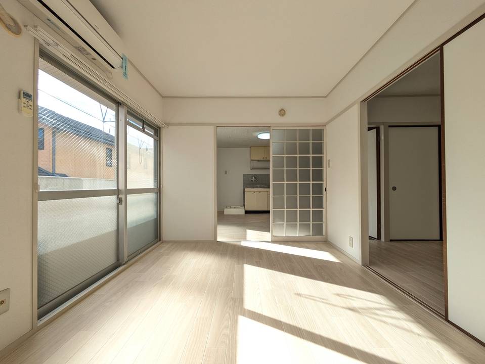 居室・リビング　リビング