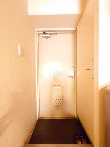 玄関　ルイシャトレ恵比寿