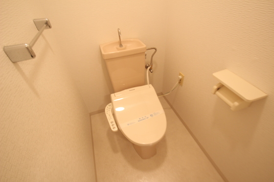 トイレ　※別部屋の写真です