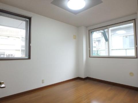 居室・リビング　寝室