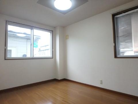 居室・リビング　寝室