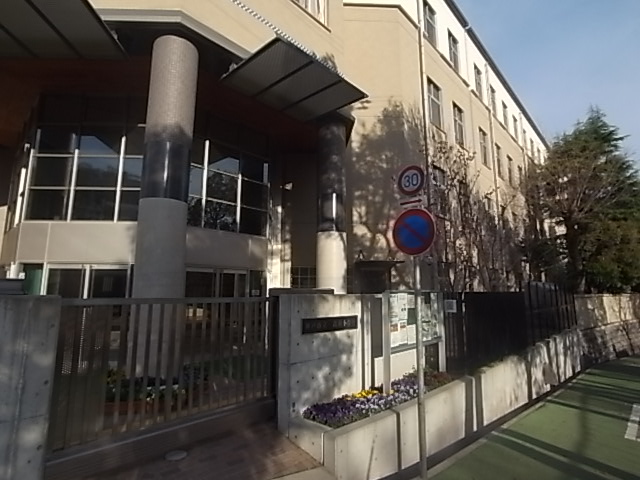 小学校　高羽小学校（小学校）まで405m