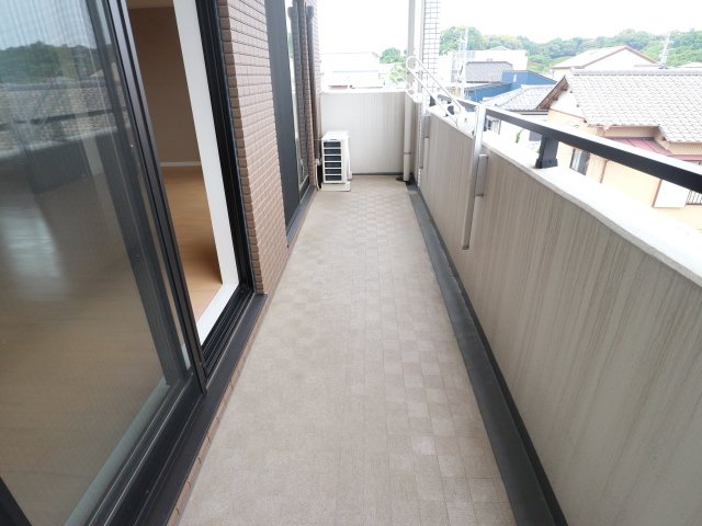 バルコニー　同物件同タイプ