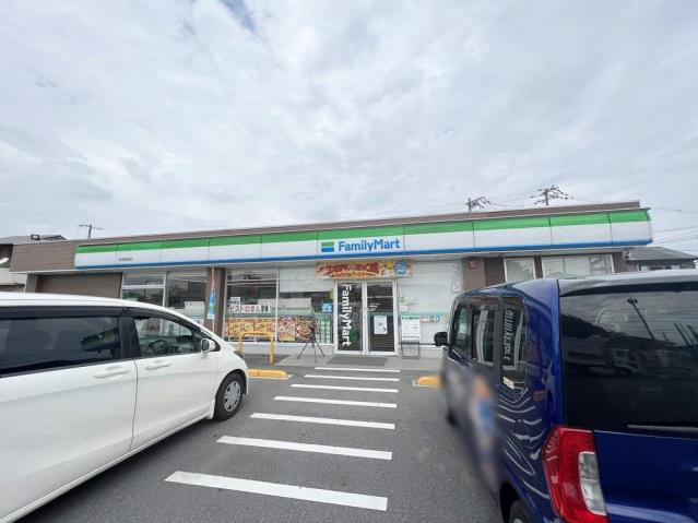 コンビニ　ファミリーマート長船服部店（コンビニ）まで966m