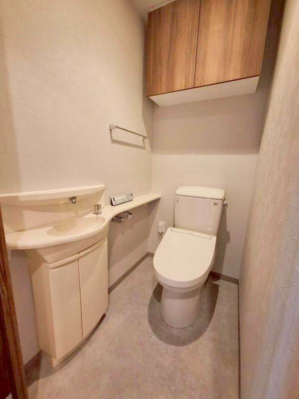 トイレ　★温水洗浄便座★