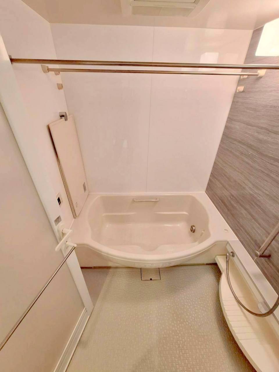 バス・シャワールーム　★追焚・暖房乾燥機付きバス★