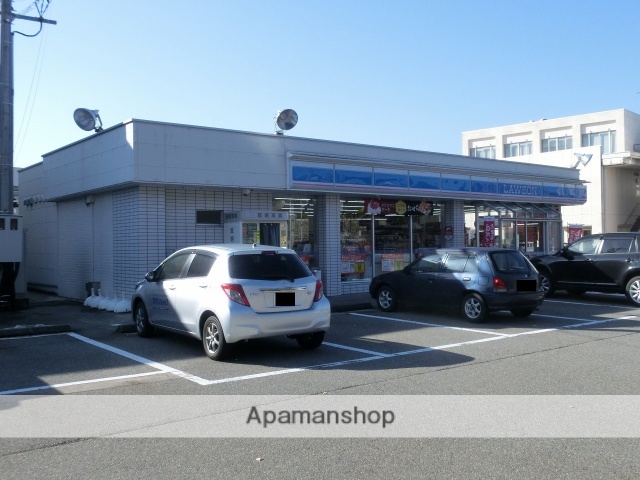 コンビニ　ローソン（コンビニ）まで1012m