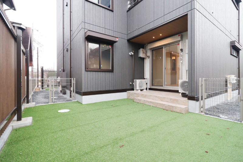 庭　図面と現状に相違がある場合には現状を優先