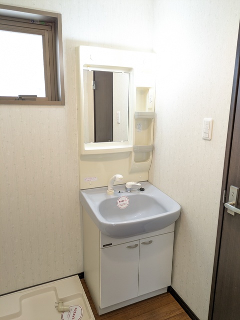 洗面設備　★身支度に便利な洗面化粧台です♪★