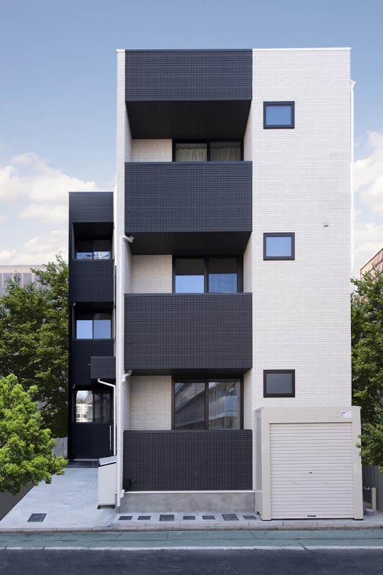 建物外観　外観　オートロック　集合ポスト有り　1フロア2部屋