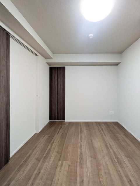 その他部屋・スペース　洋室５．２帖？