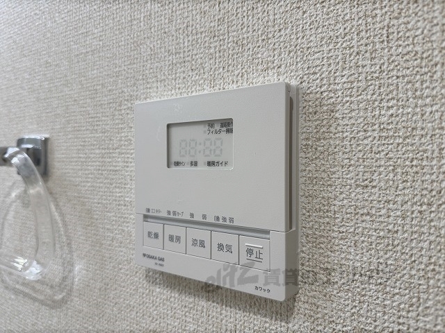 その他設備　給湯器リモコン