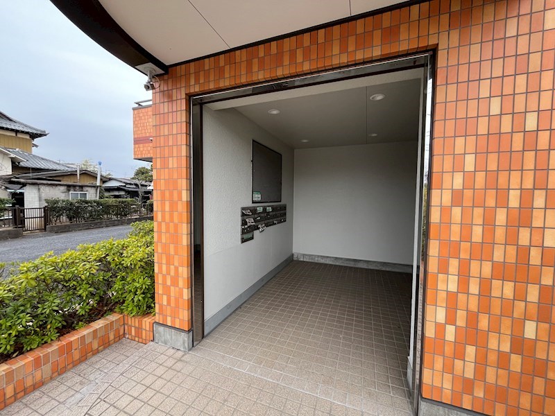 エントランス　エントランス