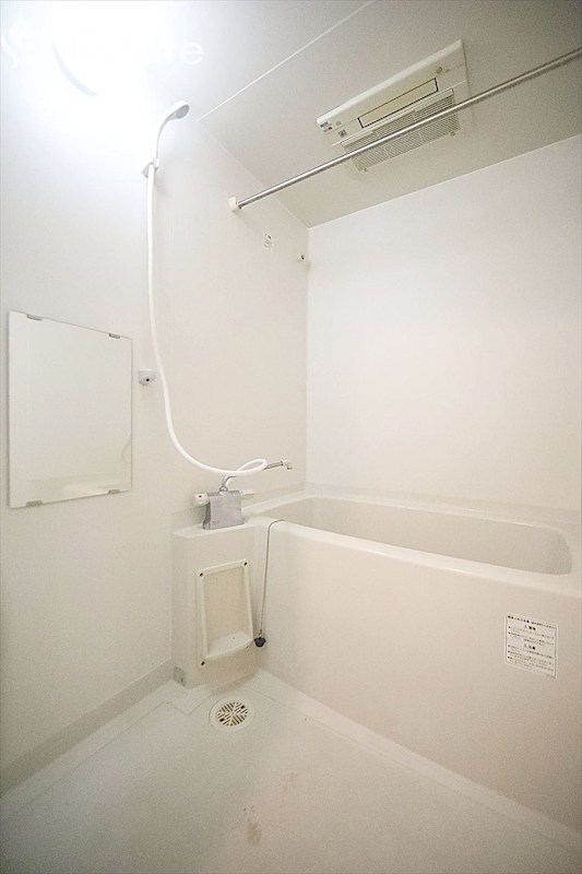 バス・シャワールーム　バスルーム