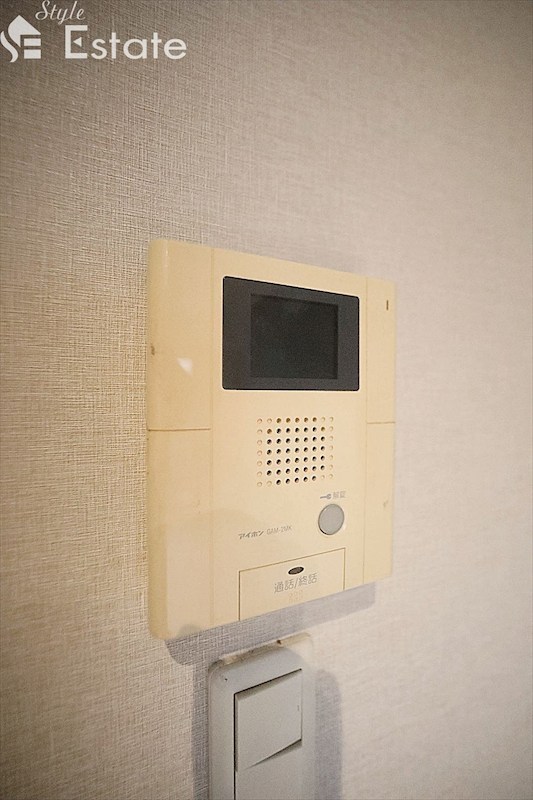 セキュリティ　モニター付きインターホン