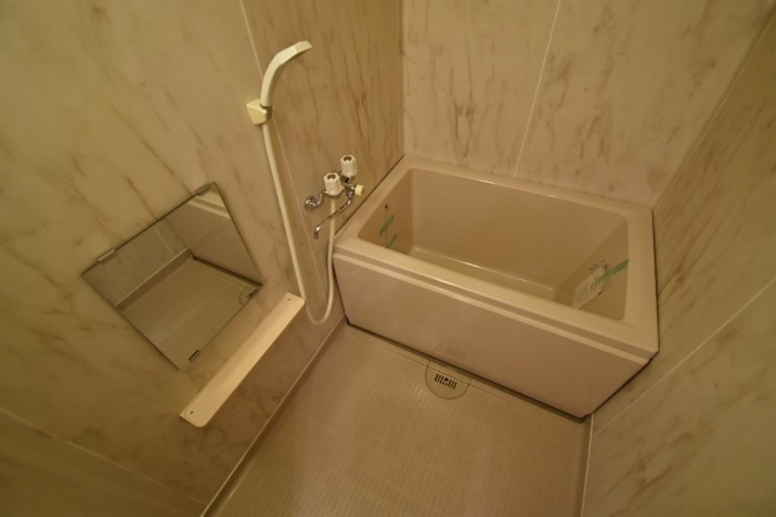 バス・シャワールーム　浴室