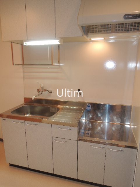 キッチン　違うお部屋の写真です。ご参考までに