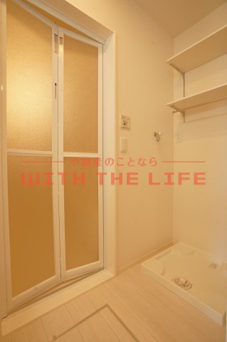 洗面設備　同施工会社の類似物件の写真です。 ※同シリーズ別物件の写真