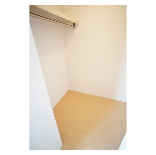 収納　ウレシイウォークインクローゼット付き