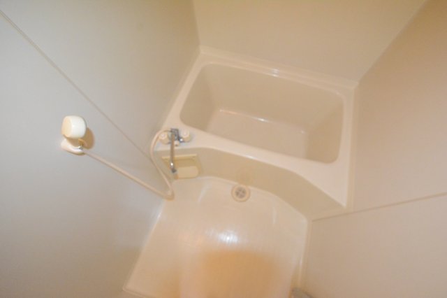 バス・シャワールーム　シンプルで機能的なユニットバスです！