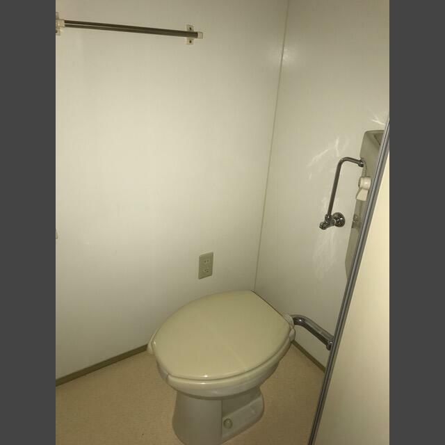 トイレ　※同じ間取りの別部屋の写真となっております。ご参考ください。