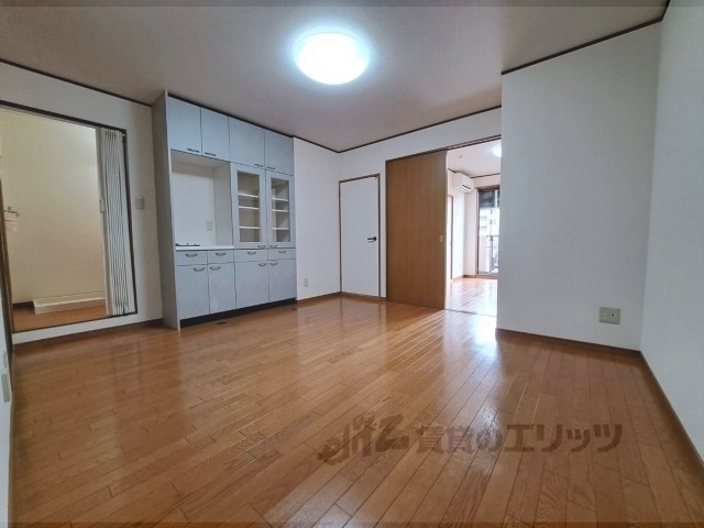 居室・リビング　リビング