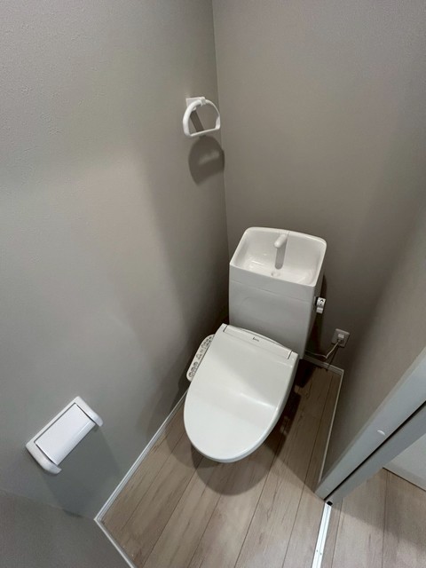 トイレ　※同施工会社物件（イメージ）