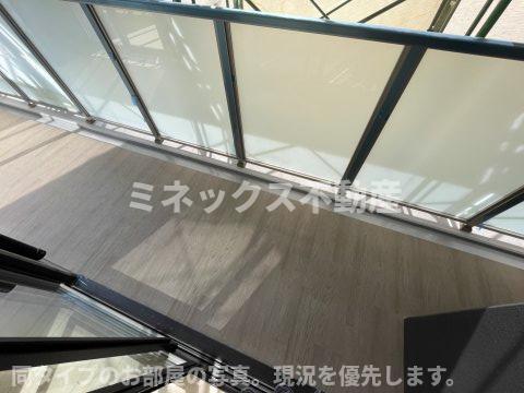 玄関　同タイプのお部屋の写真。現況を優先します。