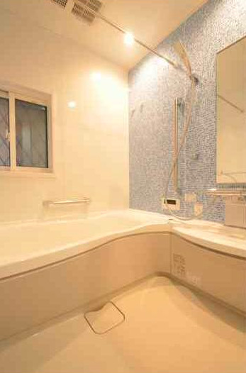 バス・シャワールーム　日々の疲れを癒すお風呂付です