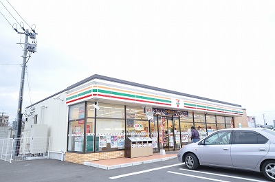 コンビニ　セブンイレブン 八幡陣原4丁目店（コンビニ）まで154m